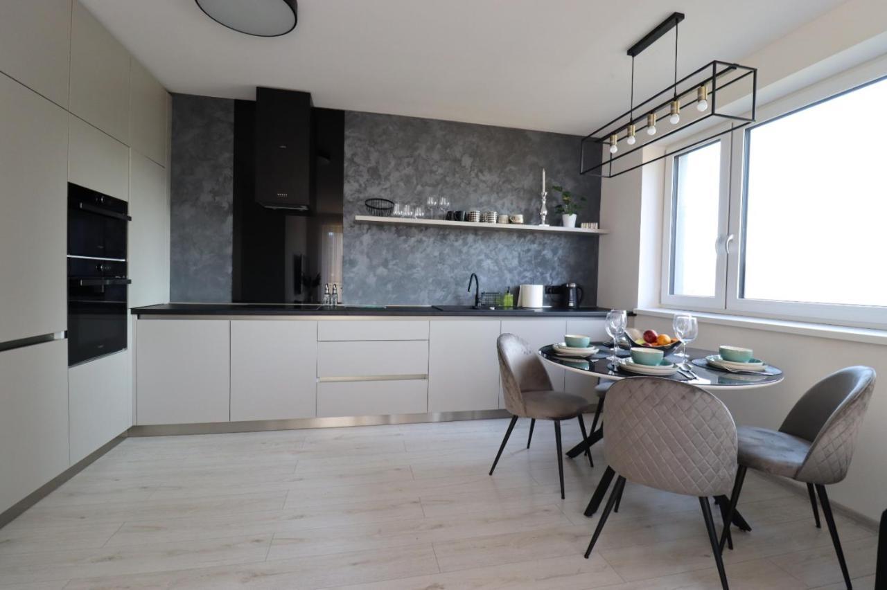 Mbv28 Apartments ポプラト エクステリア 写真